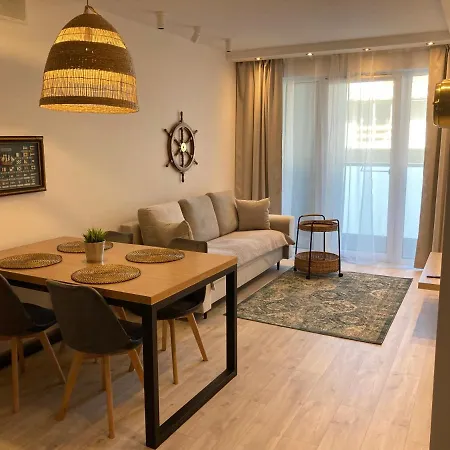 Апартаменты Apartamenty Kapitanskie Kasprowicza 20B Dzielnica Uzdrowiskowa Колобжег